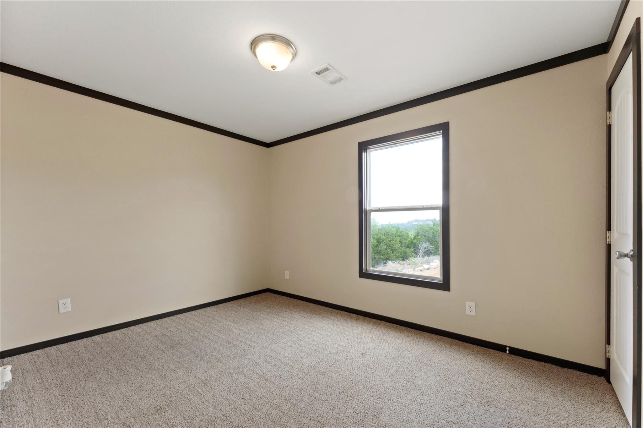 722 Wildwood Ln, Johnson City, TX 78636