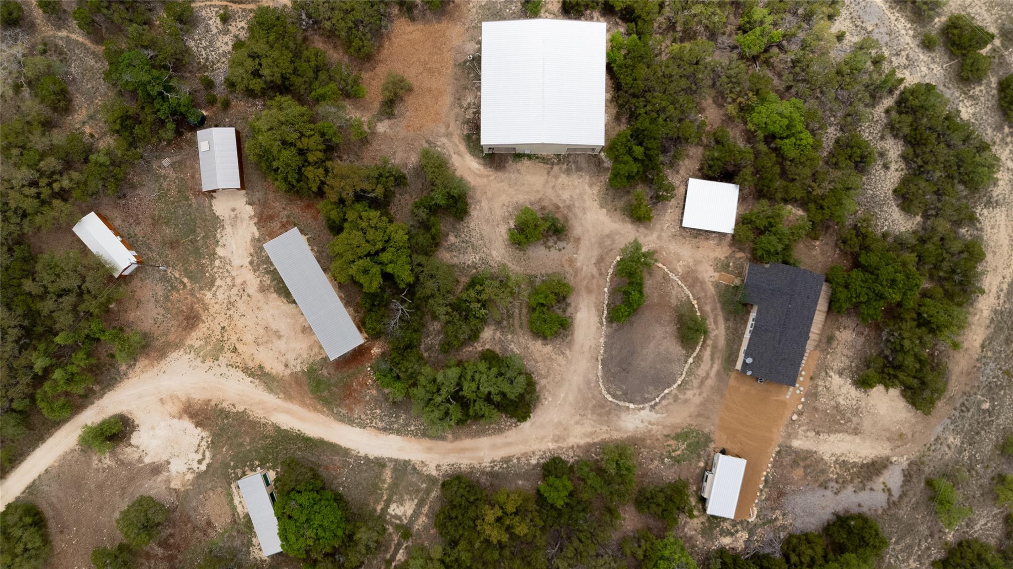 722 Wildwood Ln, Johnson City, TX 78636