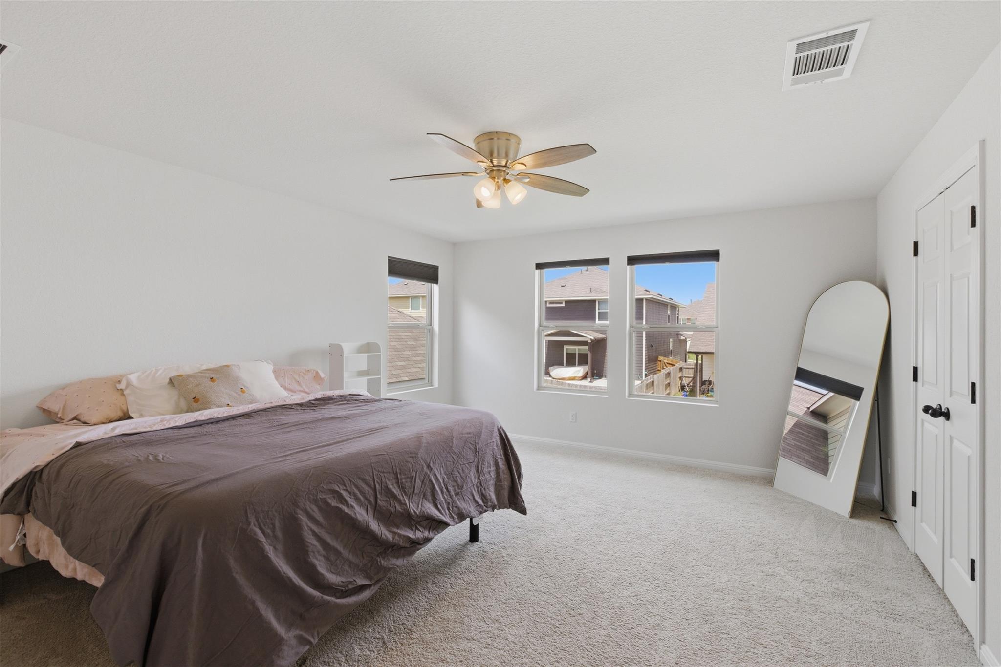 307 Marjorie Dr, Hutto, TX 78634