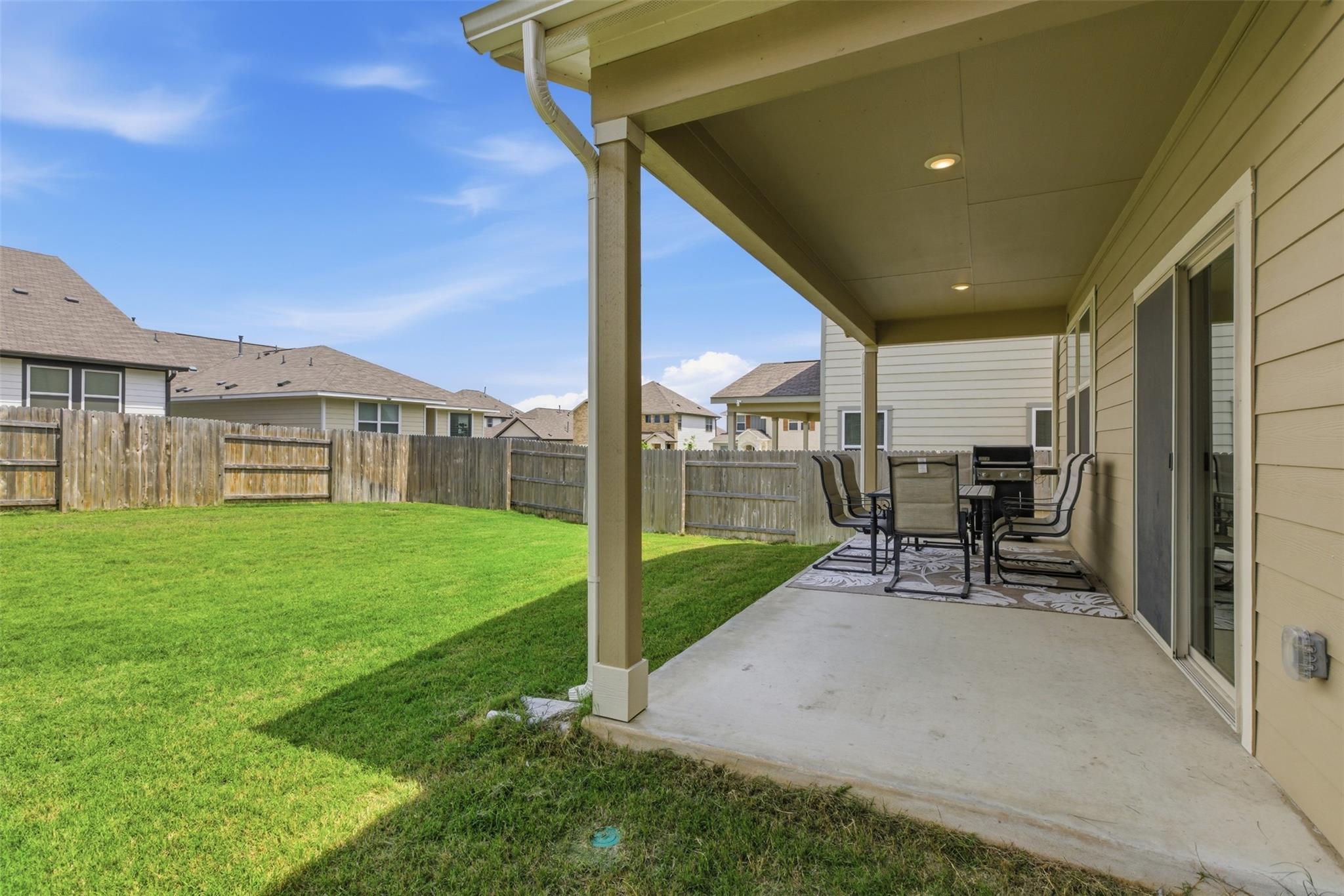 307 Marjorie Dr, Hutto, TX 78634