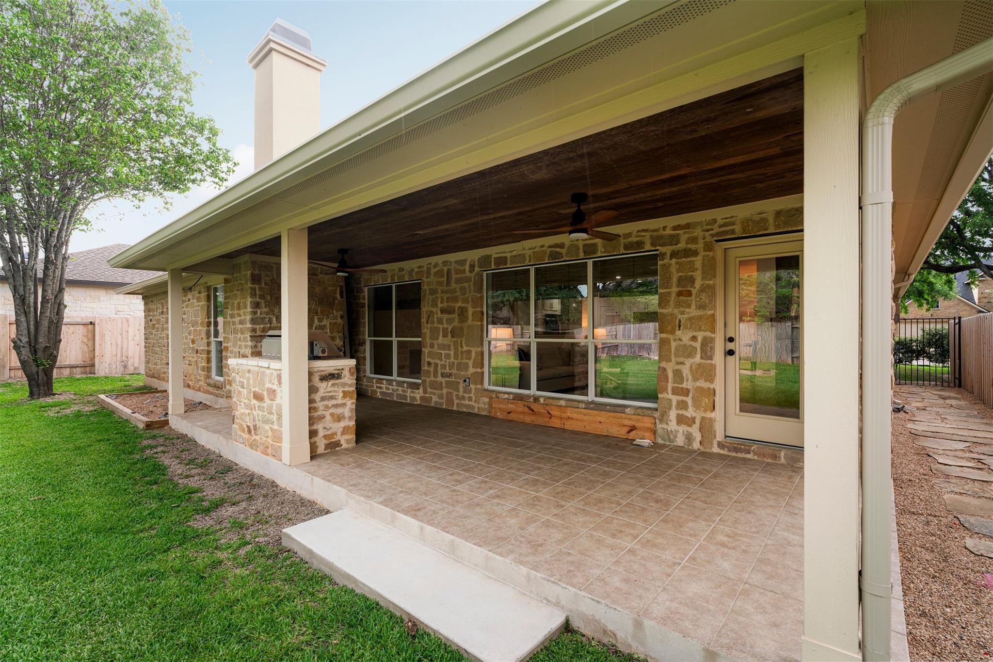 7805 Crandall Rd, Austin, TX 78739