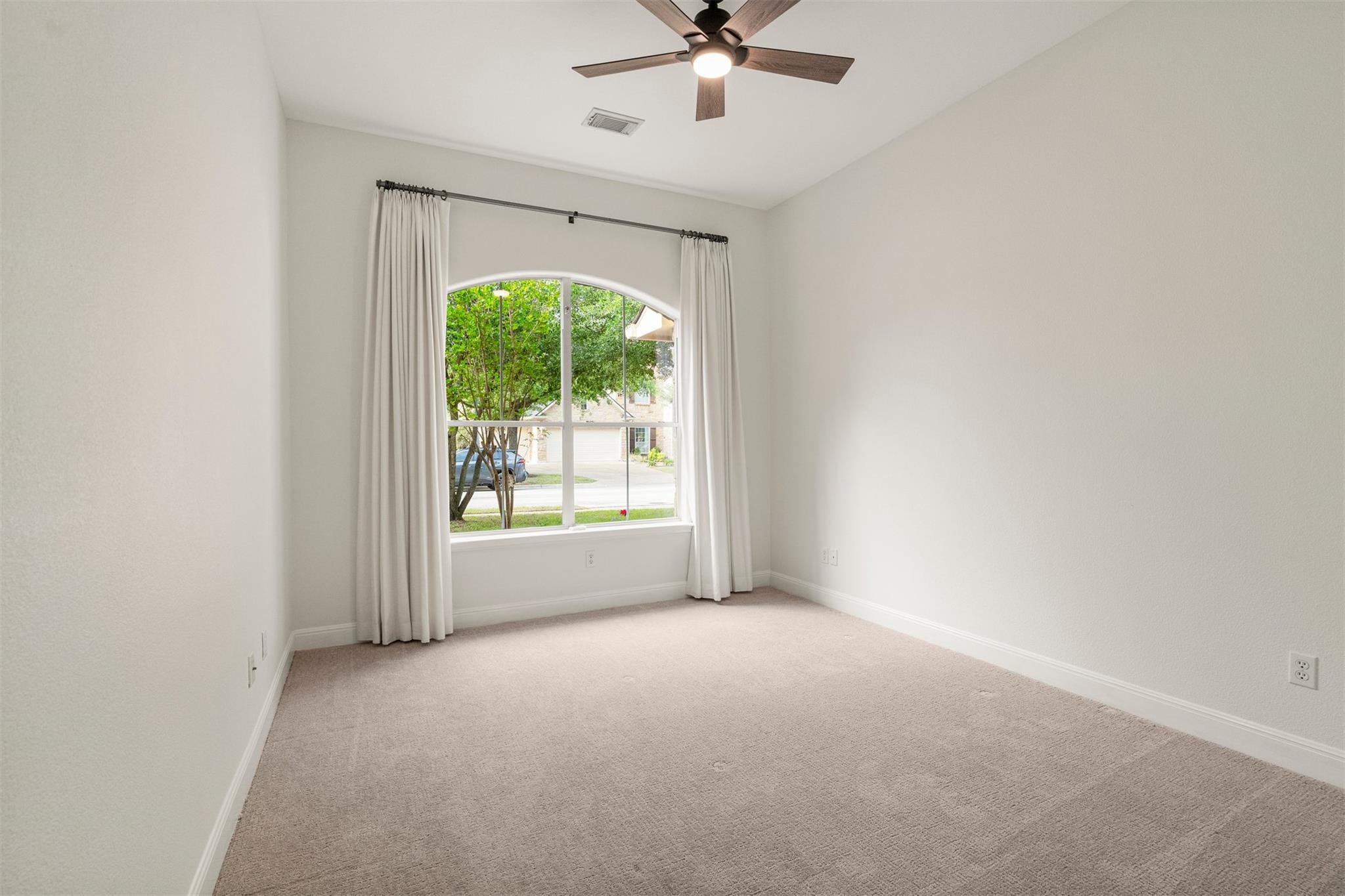 7805 Crandall Rd, Austin, TX 78739