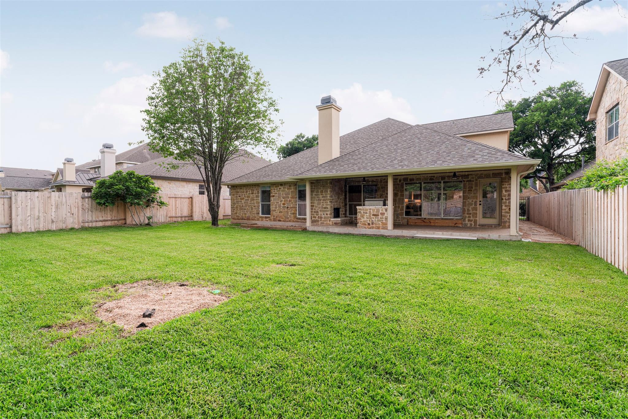 7805 Crandall Rd, Austin, TX 78739