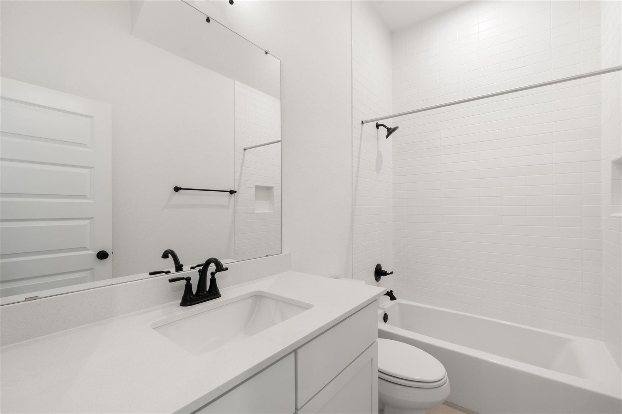 325 San Saba Dr, Buda, TX 78610