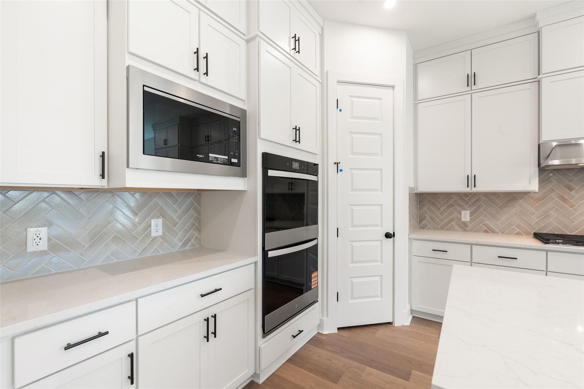 325 San Saba Dr, Buda, TX 78610