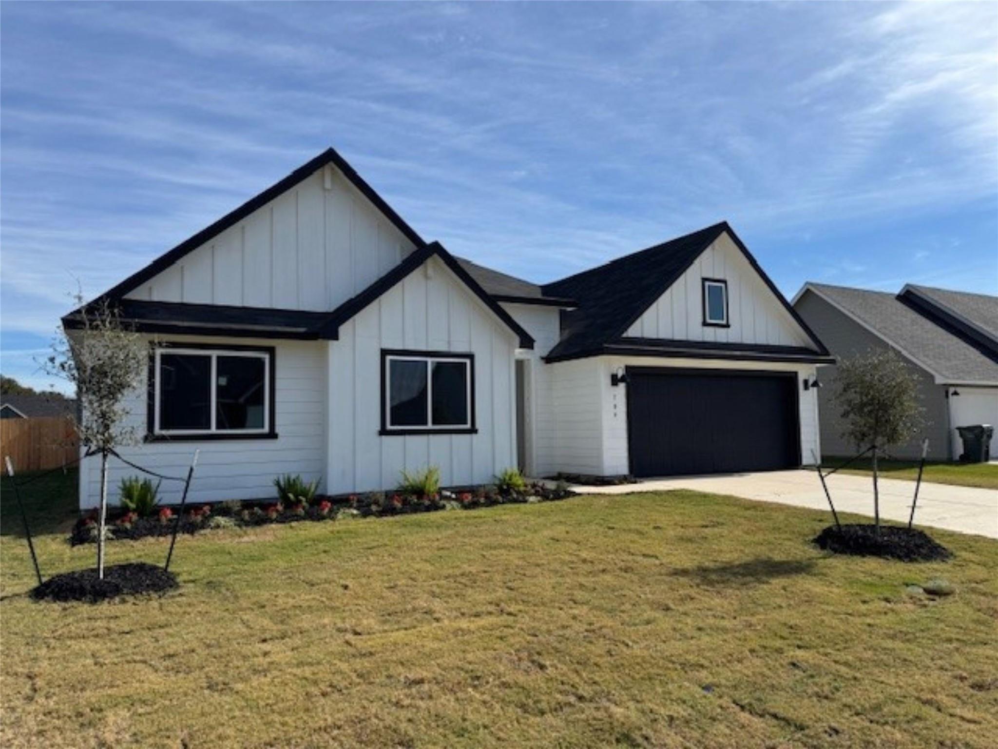 709 TRANQUILITY Ln, Fredericksburg, TX 78624