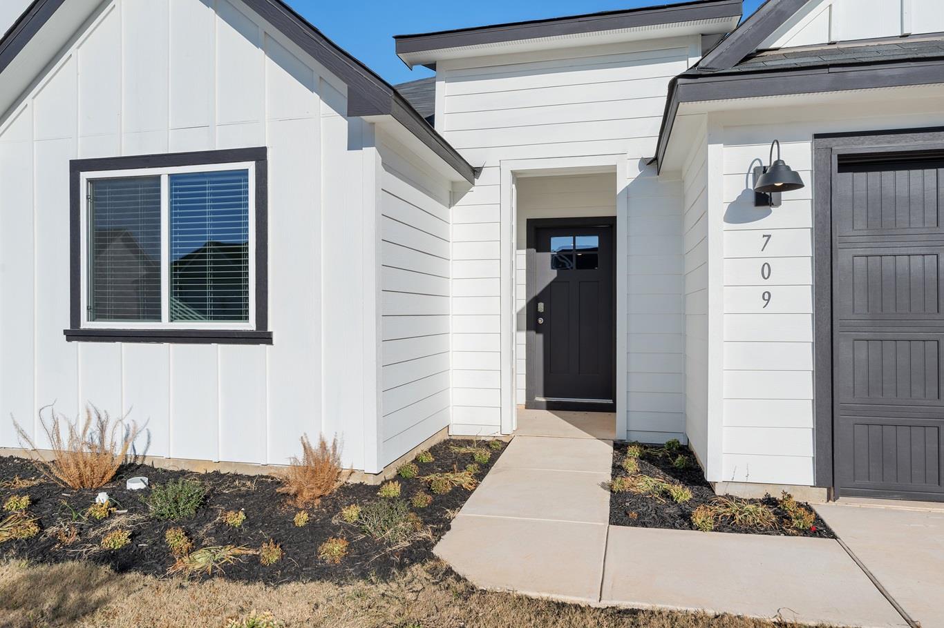 709 TRANQUILITY Ln, Fredericksburg, TX 78624