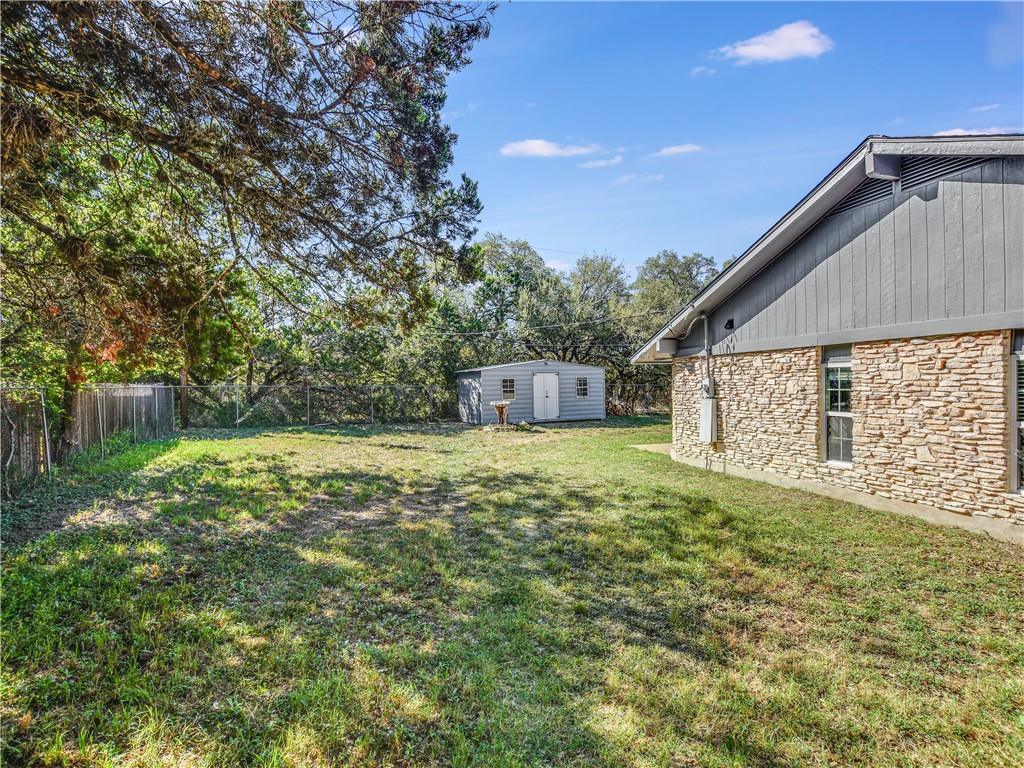 5205 Thunderbird St, Lago Vista, TX 78645