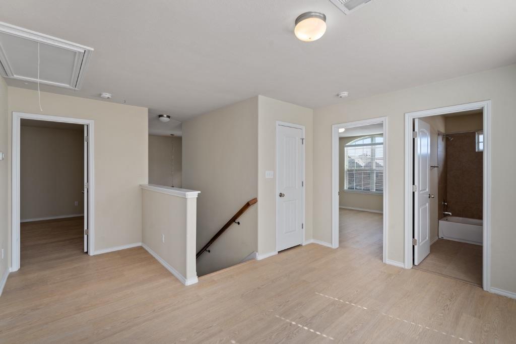 119 Buescher Cv, Hutto, TX 78634