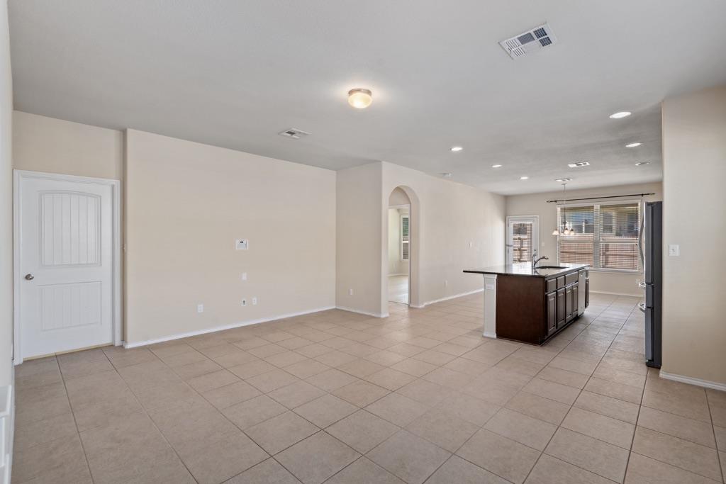 119 Buescher Cv, Hutto, TX 78634