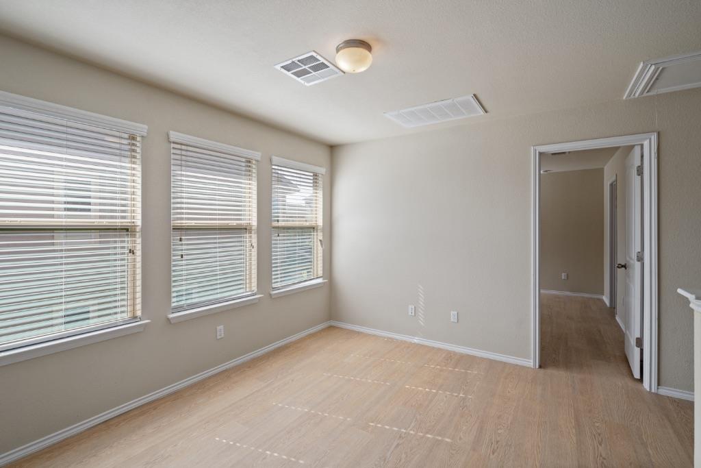 119 Buescher Cv, Hutto, TX 78634