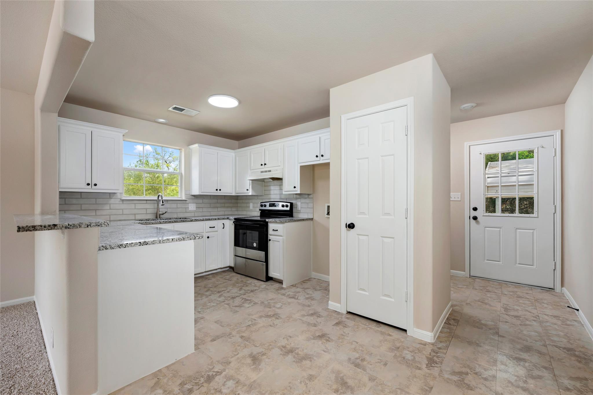 391 Liberty Dr, Liberty Hill, TX 78642