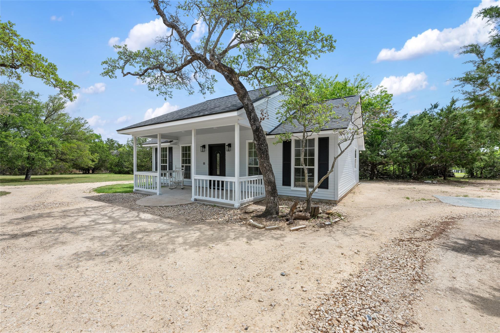 391 Liberty Dr, Liberty Hill, TX 78642