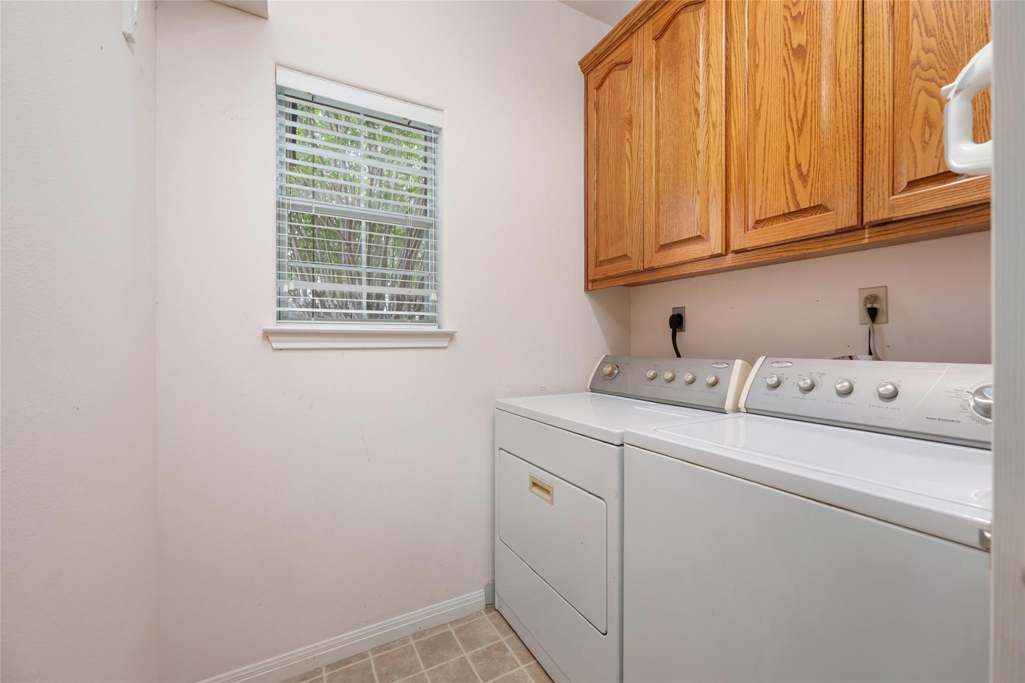 391 Liberty Dr, Liberty Hill, TX 78642