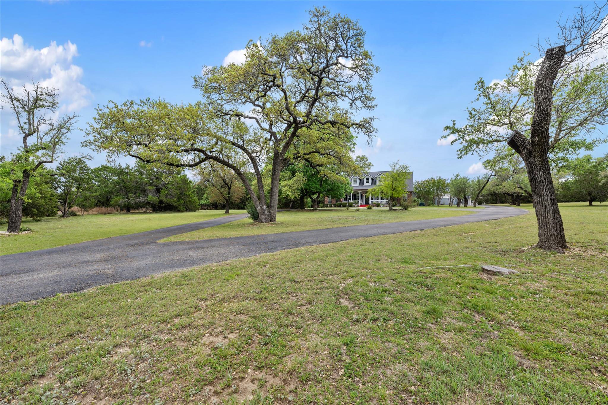 391 Liberty Dr, Liberty Hill, TX 78642