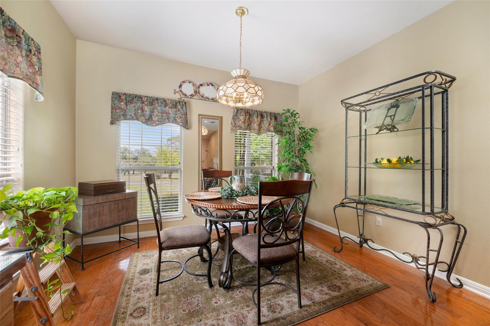 391 Liberty Dr, Liberty Hill, TX 78642