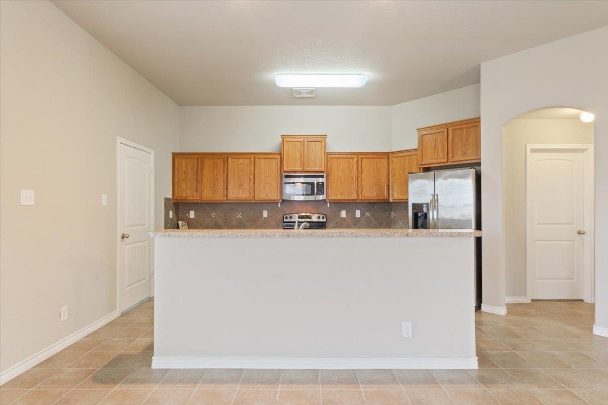 2709 Alamocitos Creek Dr, Killeen, TX 76549