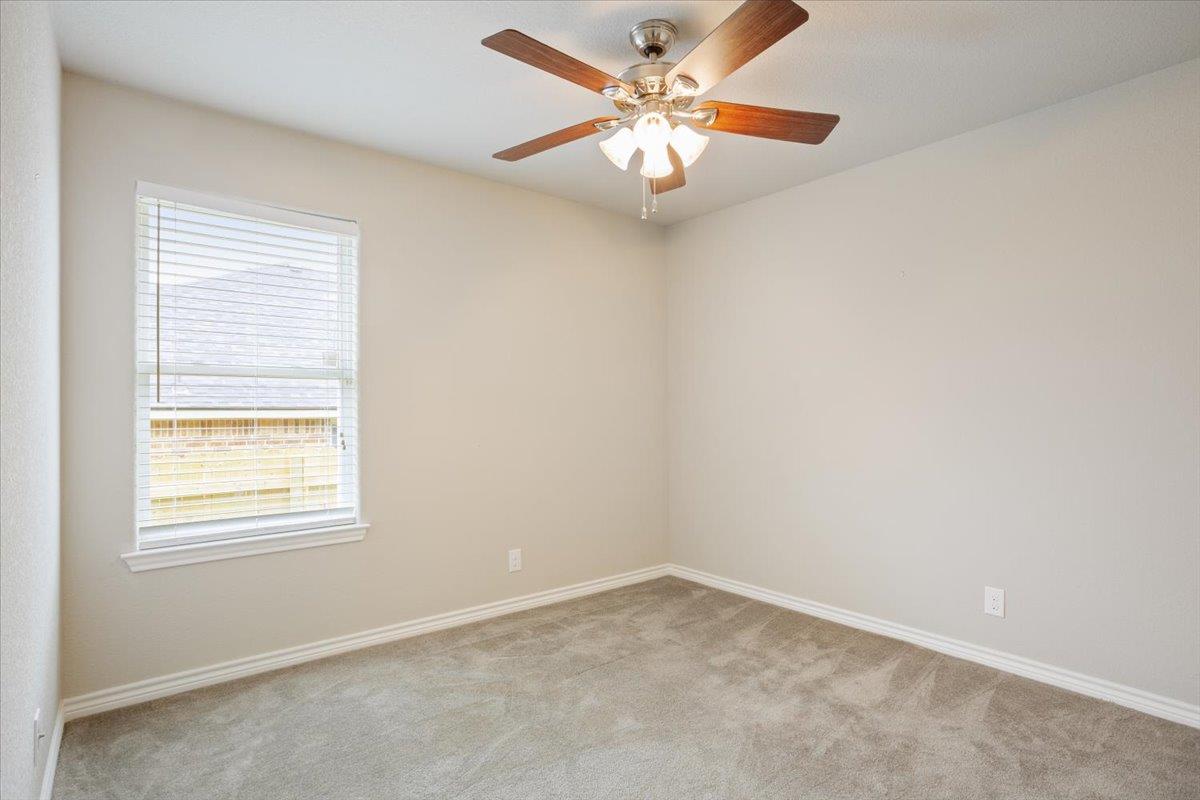 2709 Alamocitos Creek Dr, Killeen, TX 76549