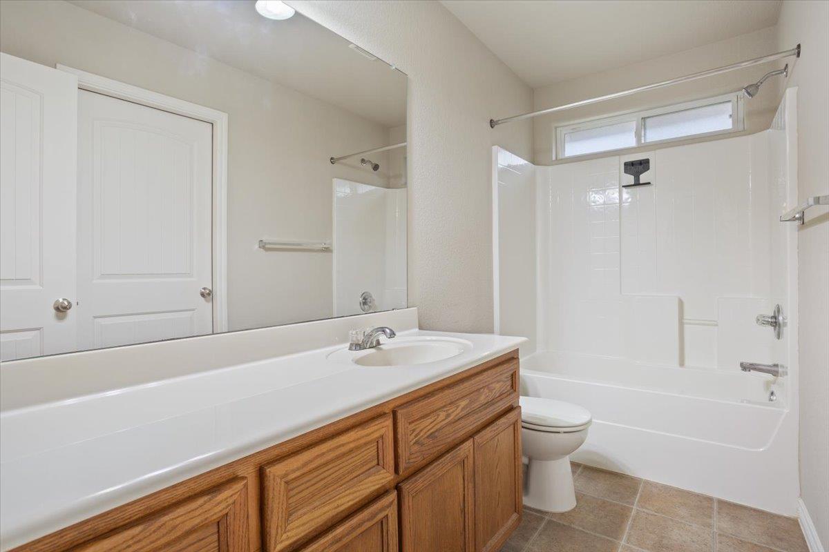 2709 Alamocitos Creek Dr, Killeen, TX 76549