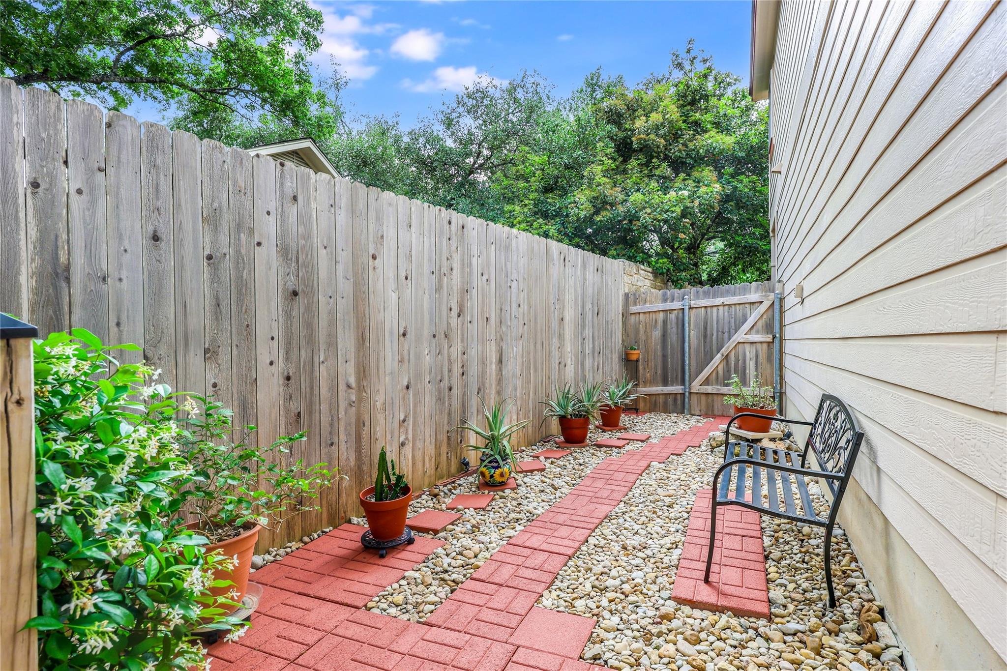 1303 N Cuernavaca Dr # B, Austin, TX 78733