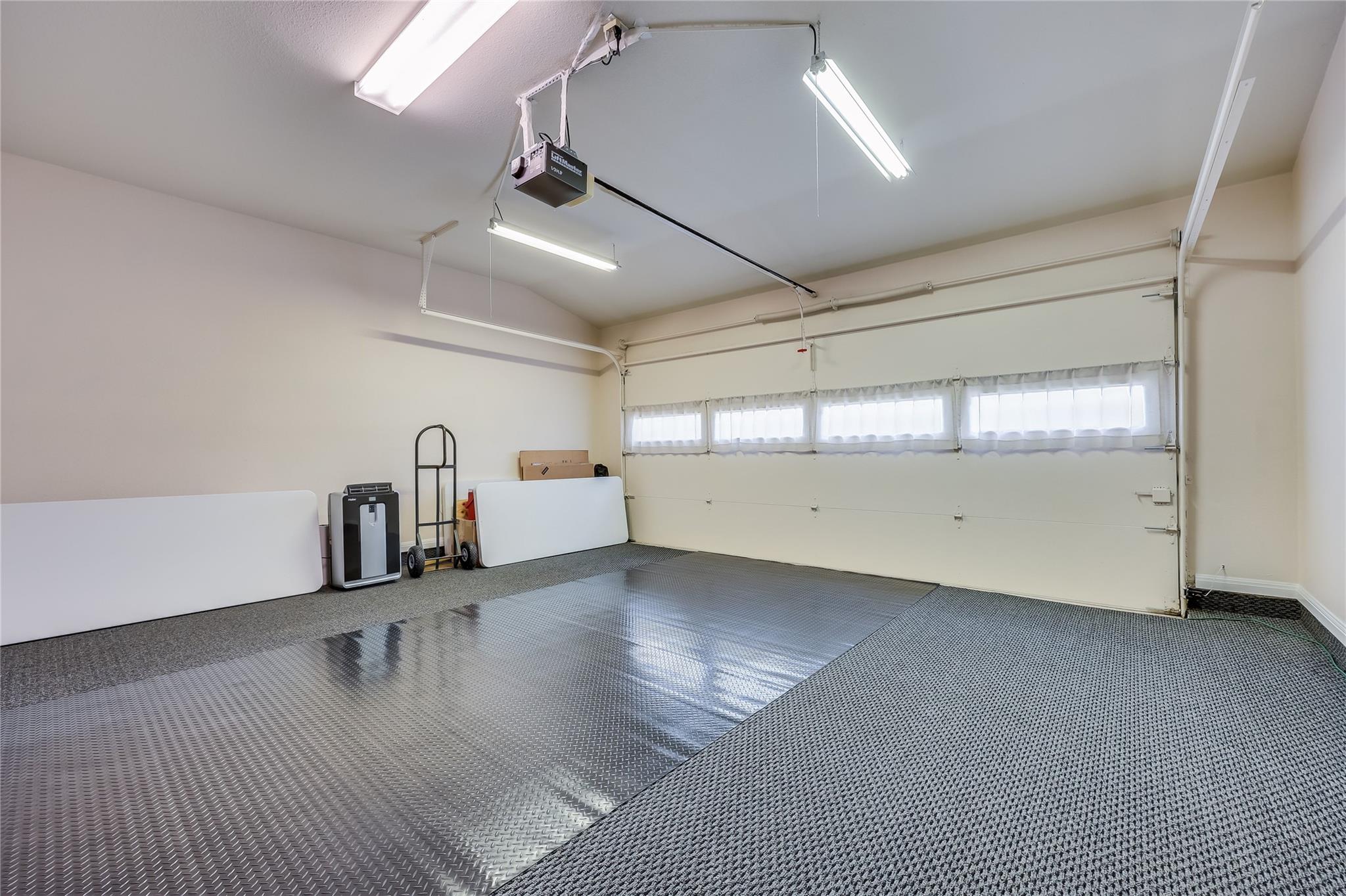 1303 N Cuernavaca Dr # B, Austin, TX 78733