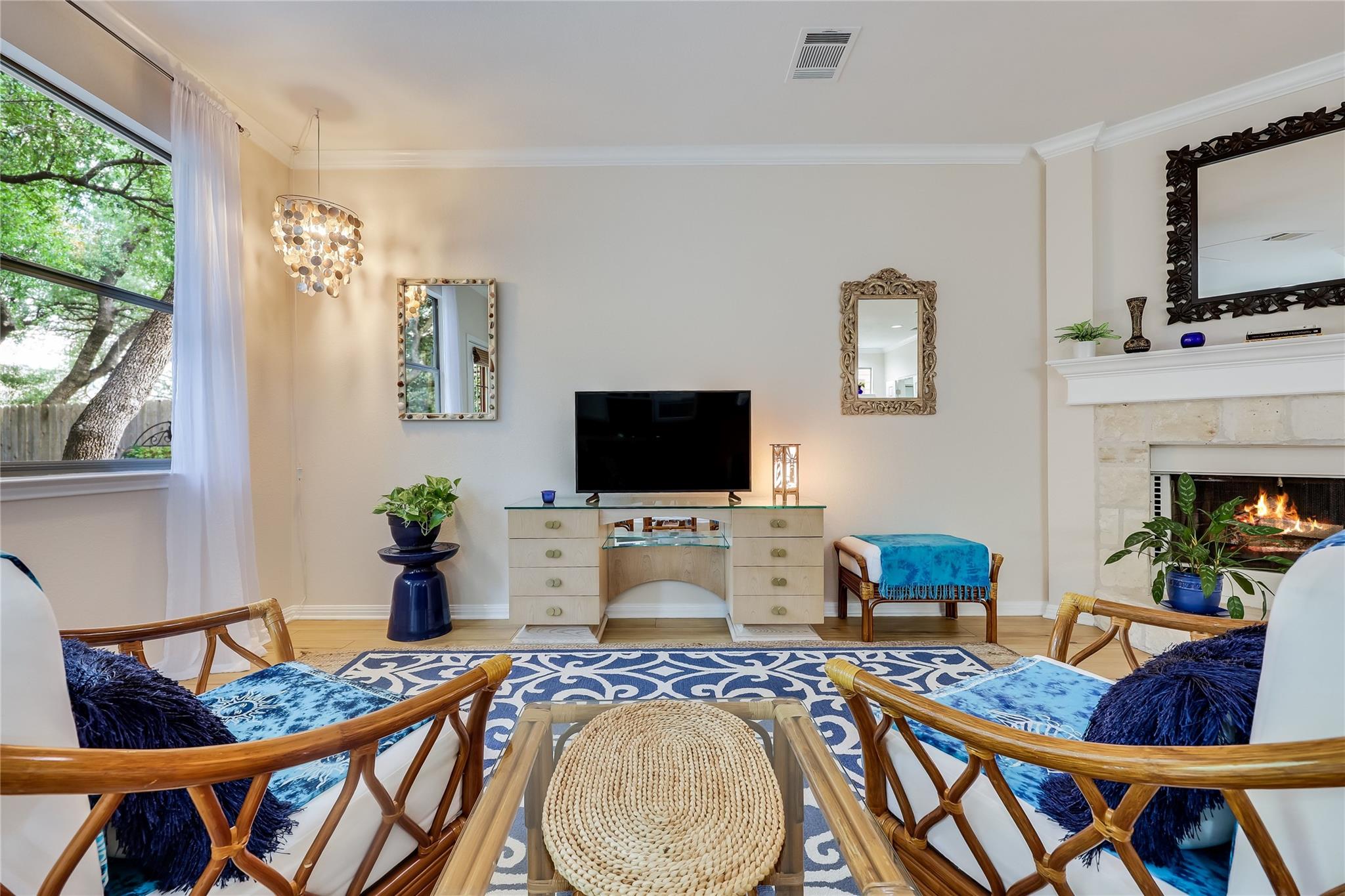 1303 N Cuernavaca Dr # B, Austin, TX 78733