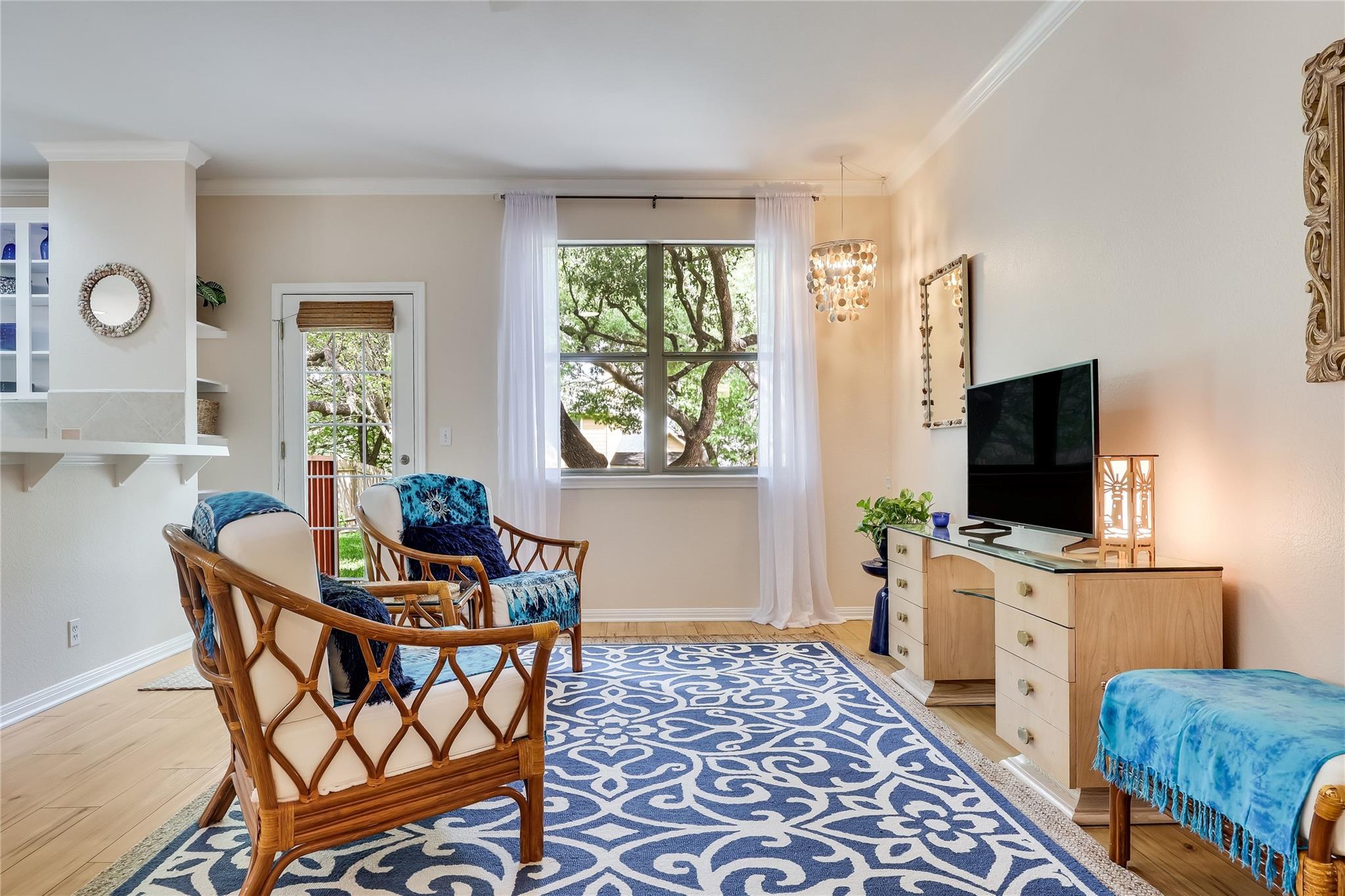 1303 N Cuernavaca Dr # B, Austin, TX 78733