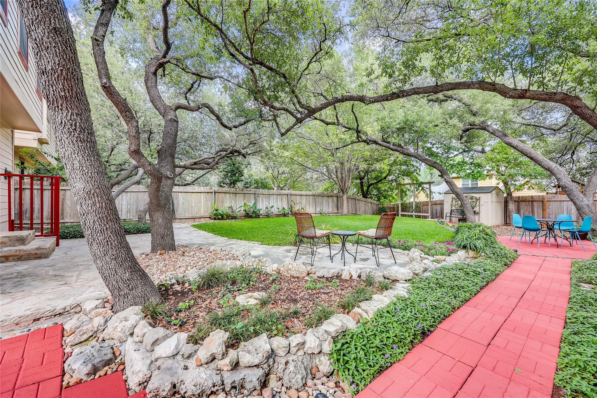 1303 N Cuernavaca Dr # B, Austin, TX 78733