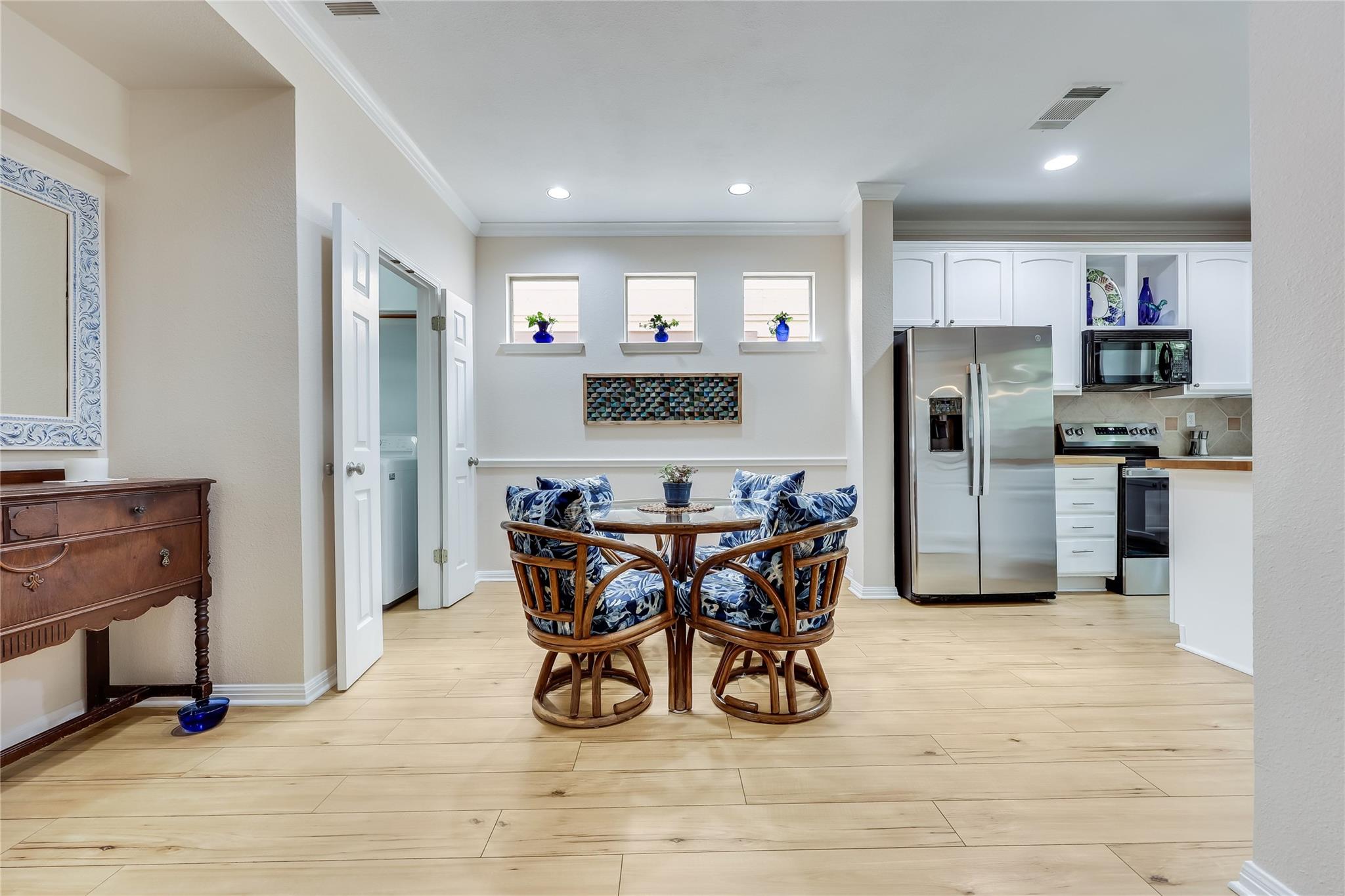 1303 N Cuernavaca Dr # B, Austin, TX 78733