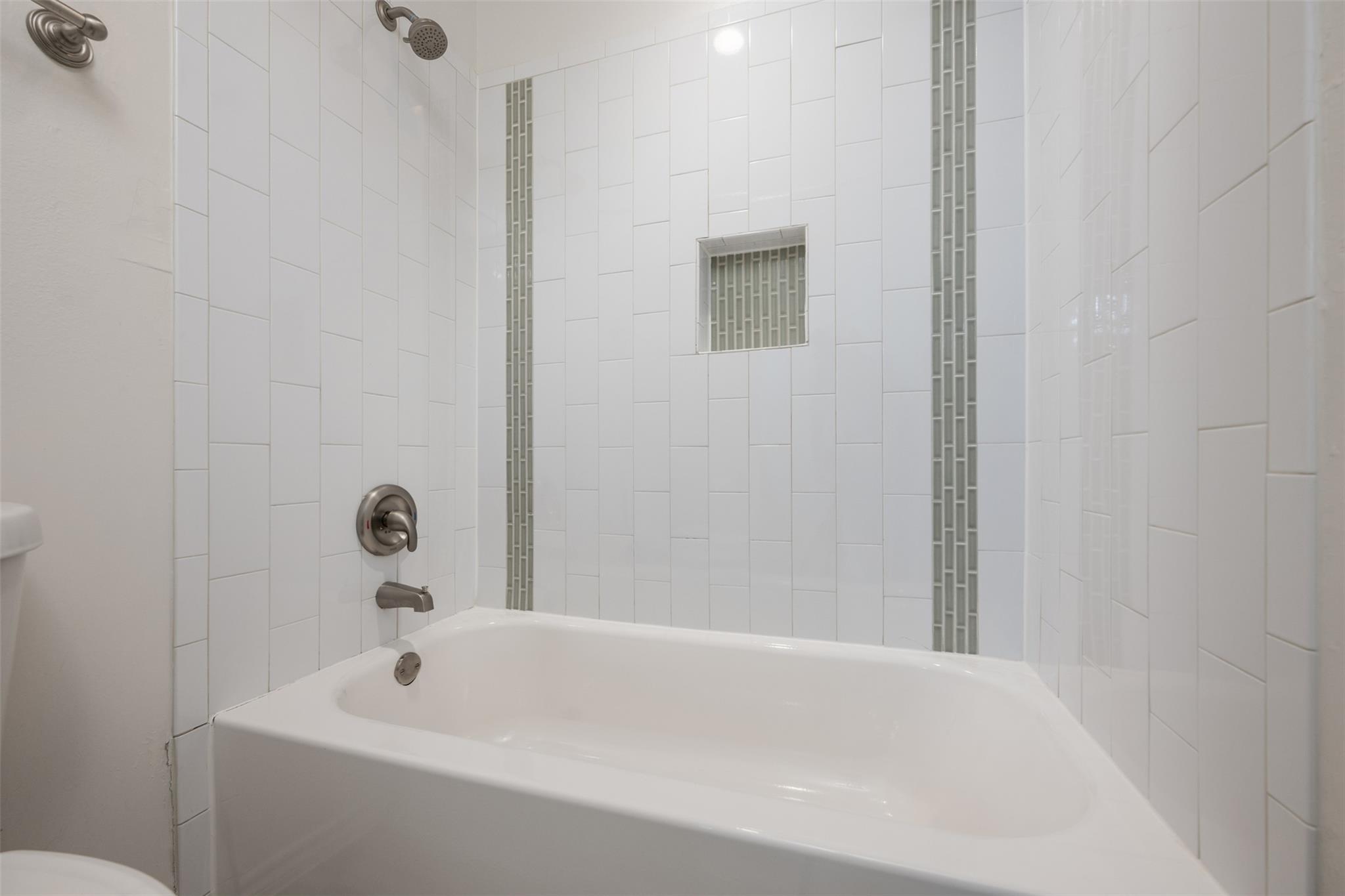 6107 Bullard Dr # A, Austin, TX 78757