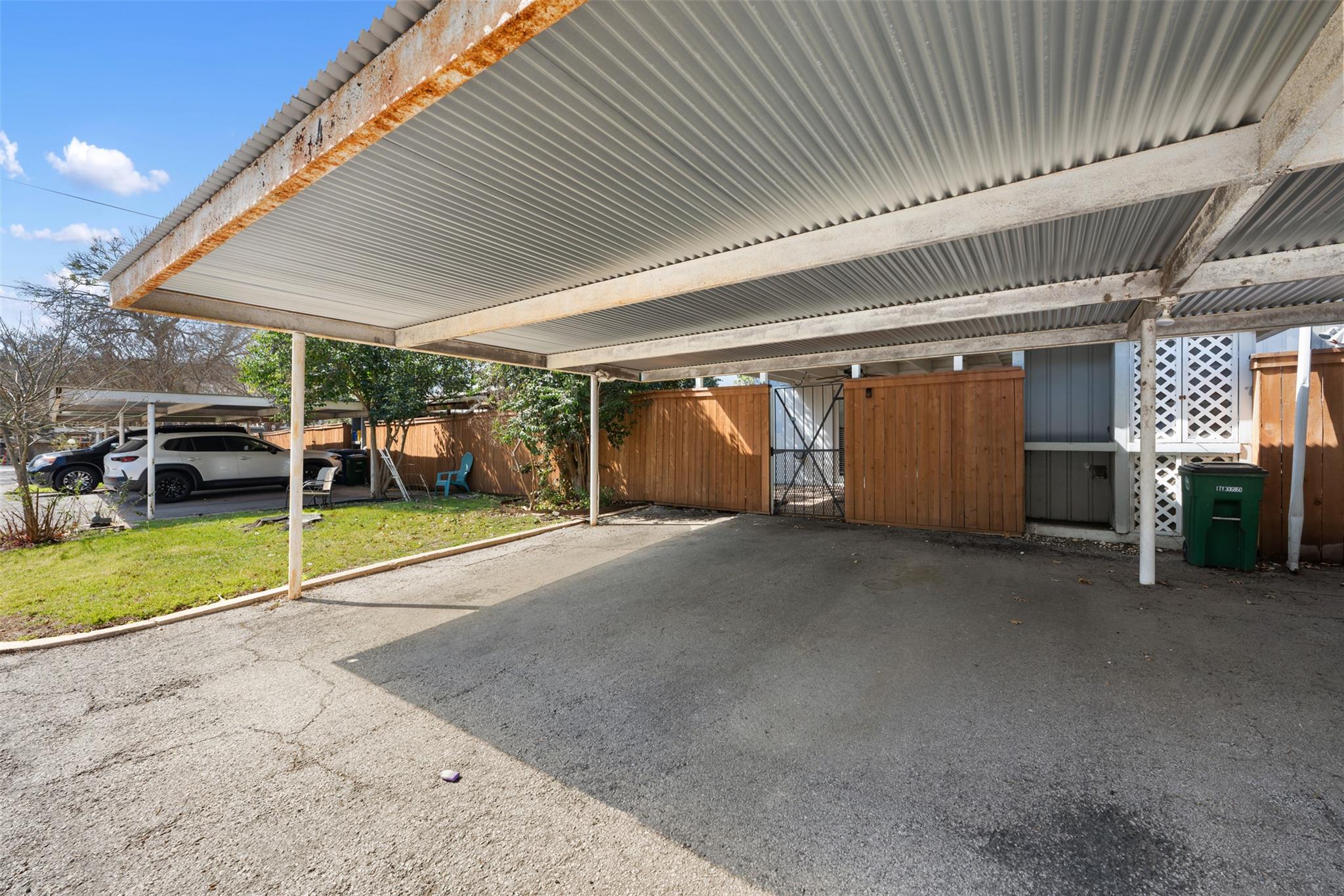 6107 Bullard Dr # A, Austin, TX 78757