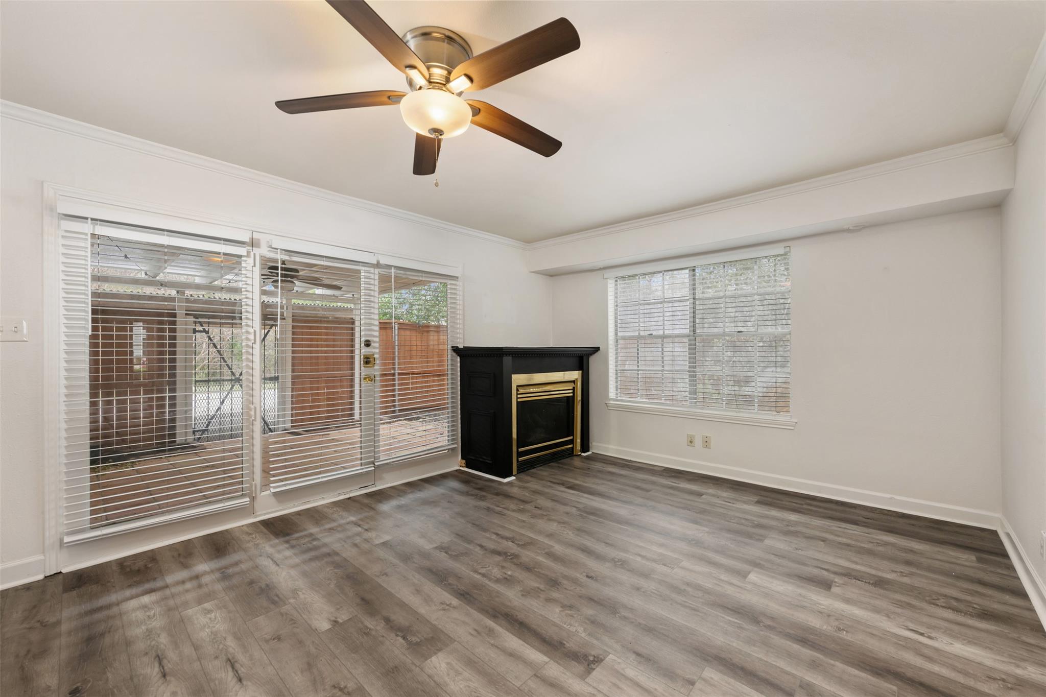 6107 Bullard Dr # A, Austin, TX 78757