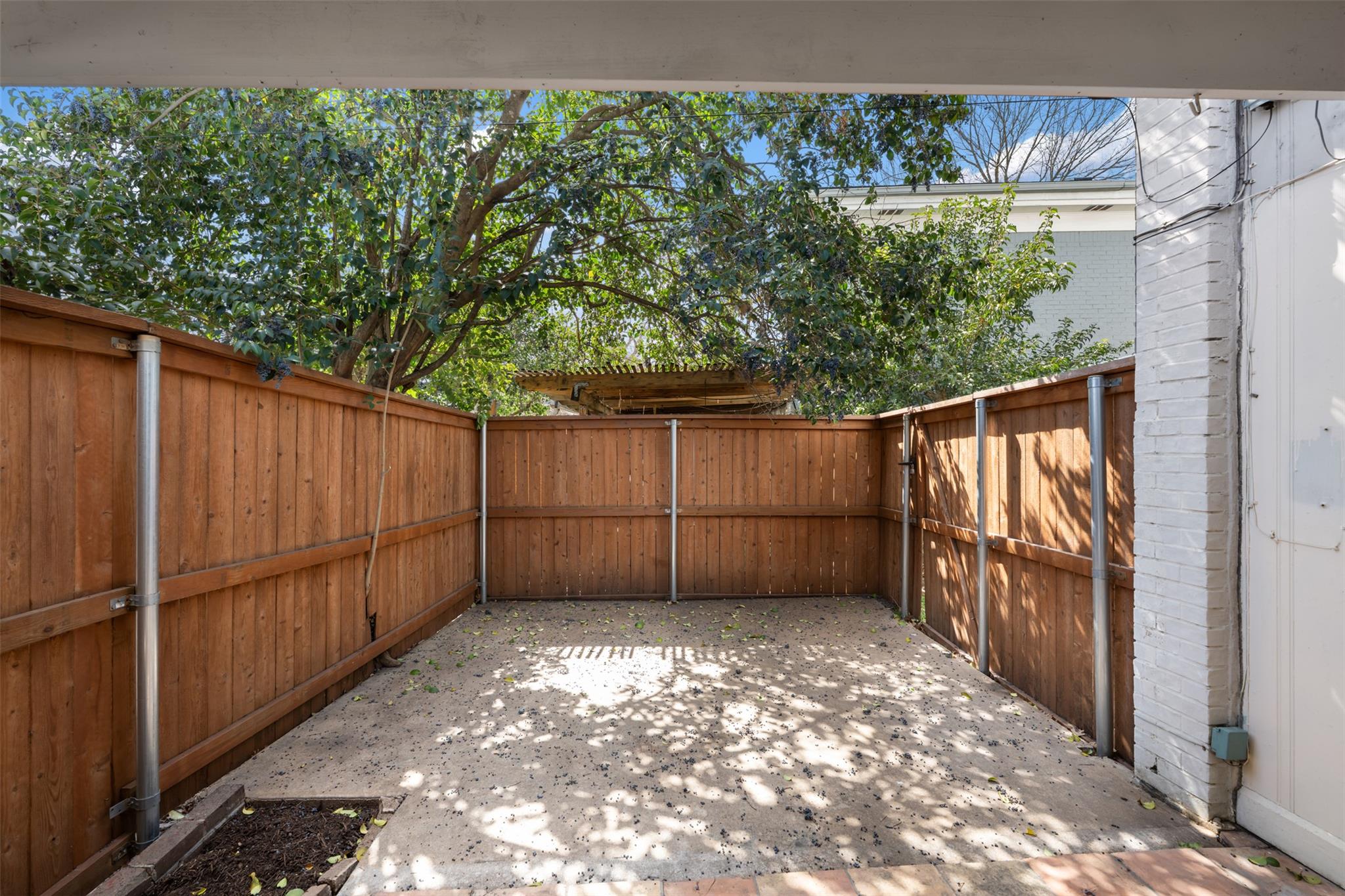 6107 Bullard Dr # A, Austin, TX 78757