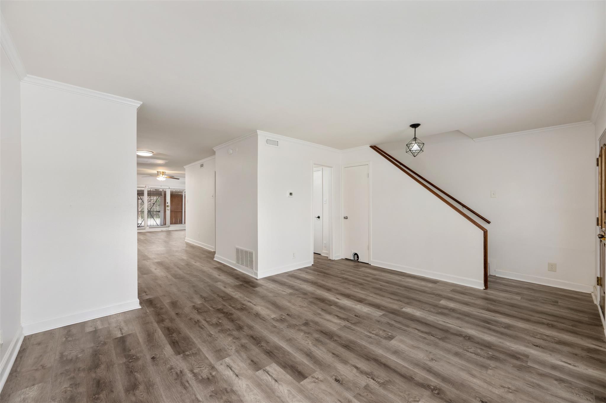 6107 Bullard Dr # A, Austin, TX 78757