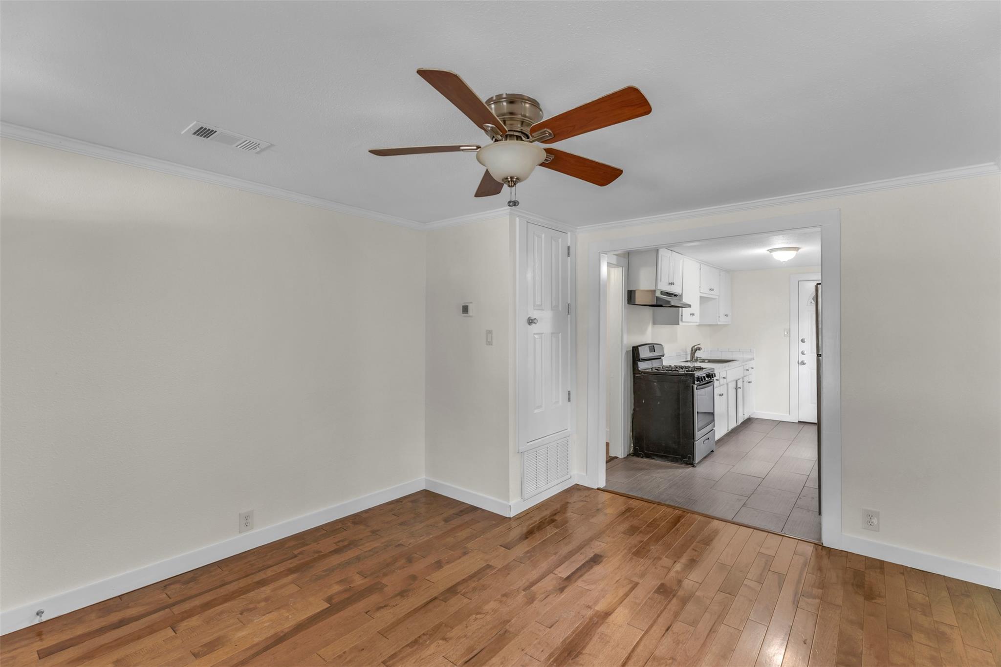 6409 Felix Ave, Austin, TX 78741