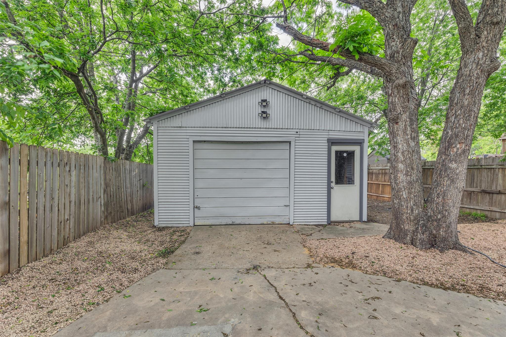 6409 Felix Ave, Austin, TX 78741