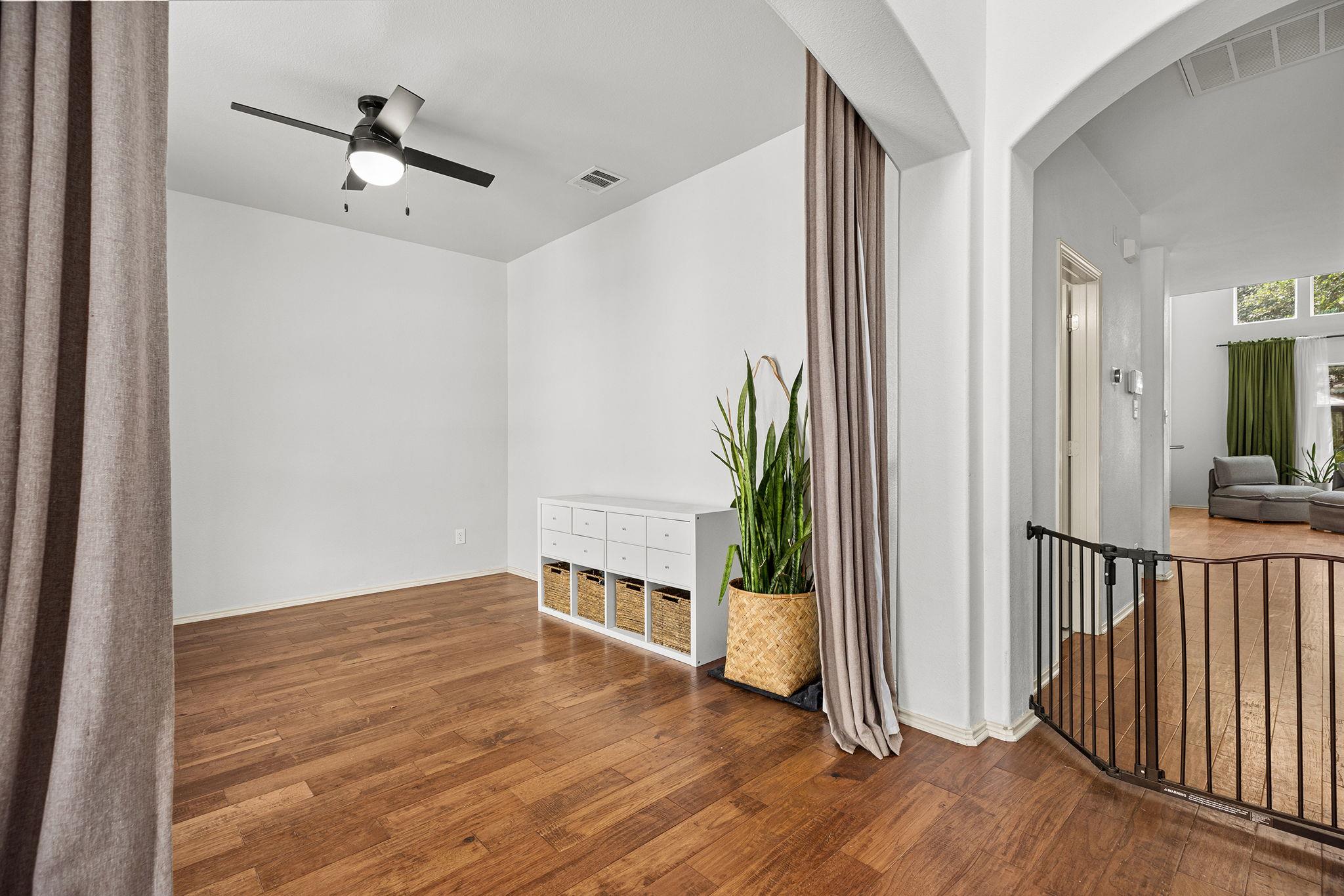 2652 Ravenwood Dr, Round Rock, TX 78665