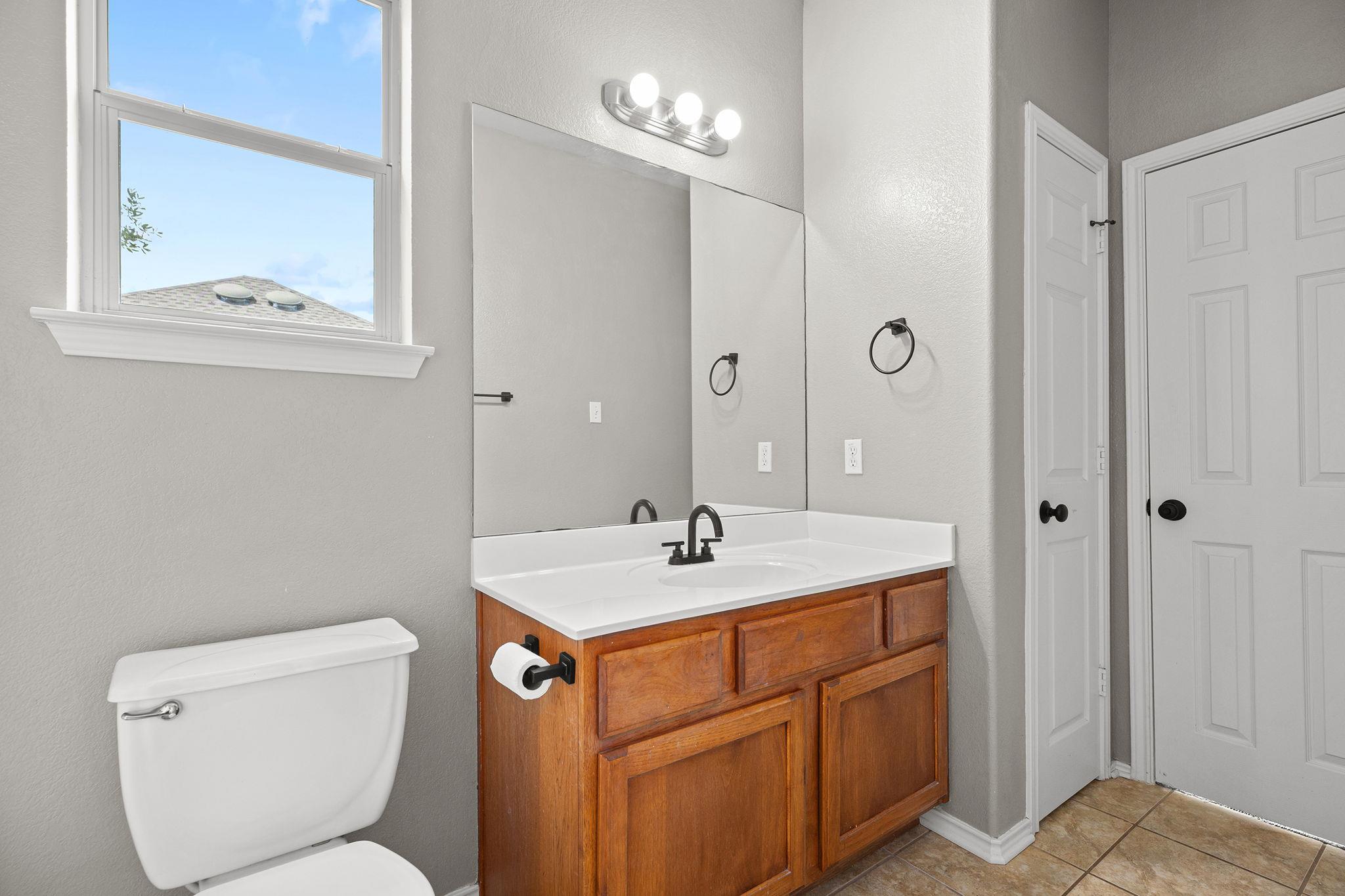 2652 Ravenwood Dr, Round Rock, TX 78665