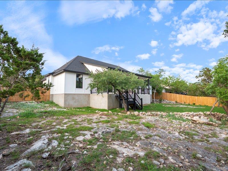 35 Whistling Wind Ln, Wimberley, TX 78676