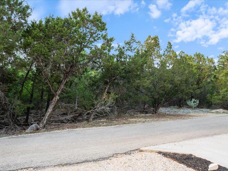 35 Whistling Wind Ln, Wimberley, TX 78676