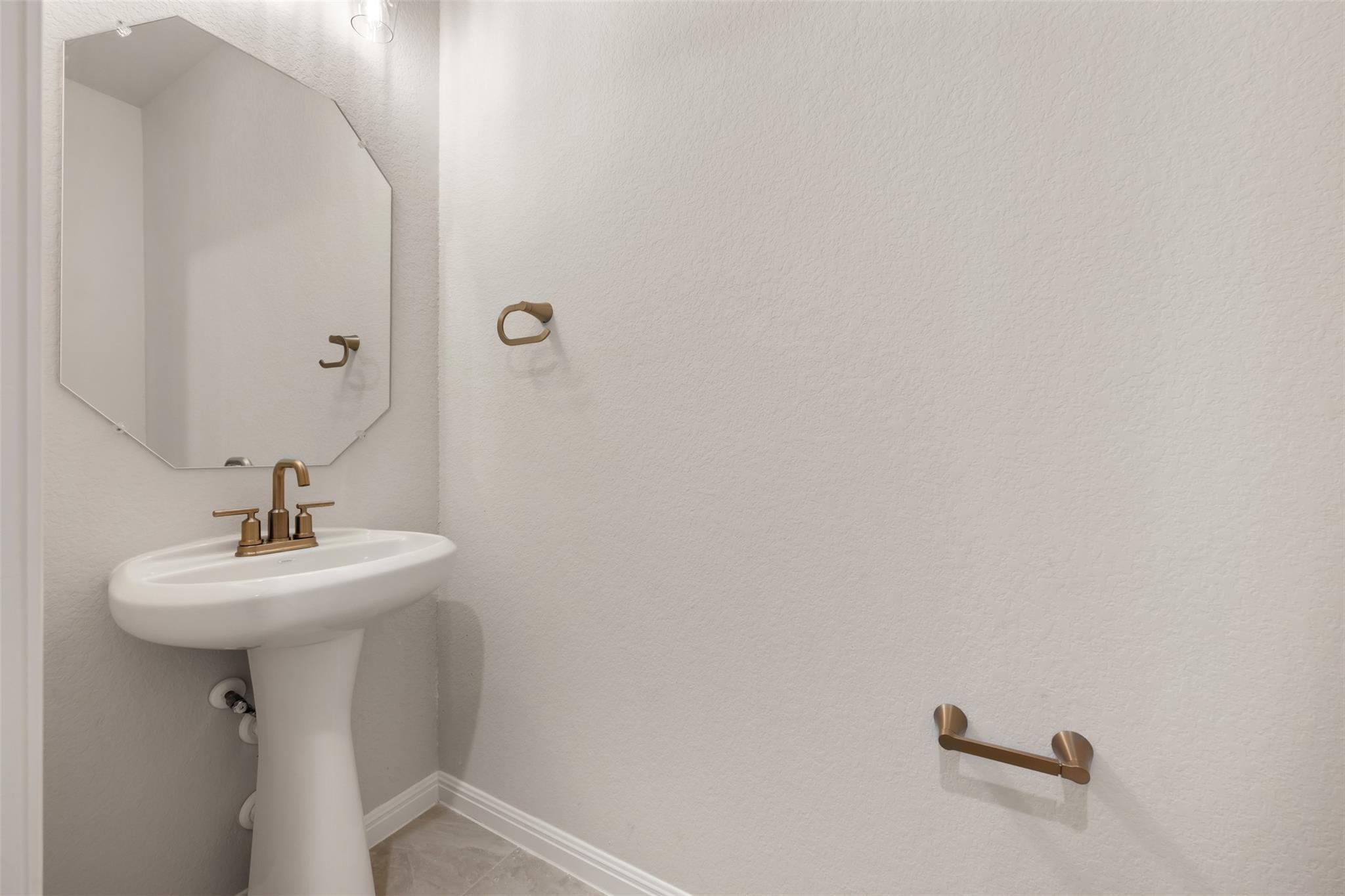 231 Ranier Way, Dripping Springs, TX 78620