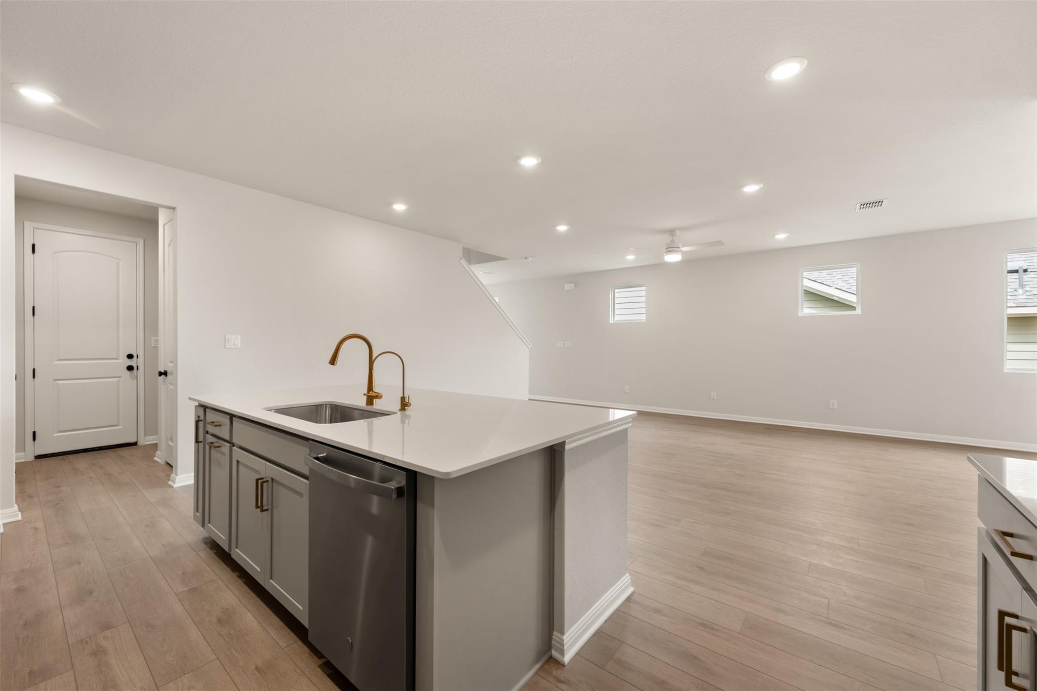 231 Ranier Way, Dripping Springs, TX 78620