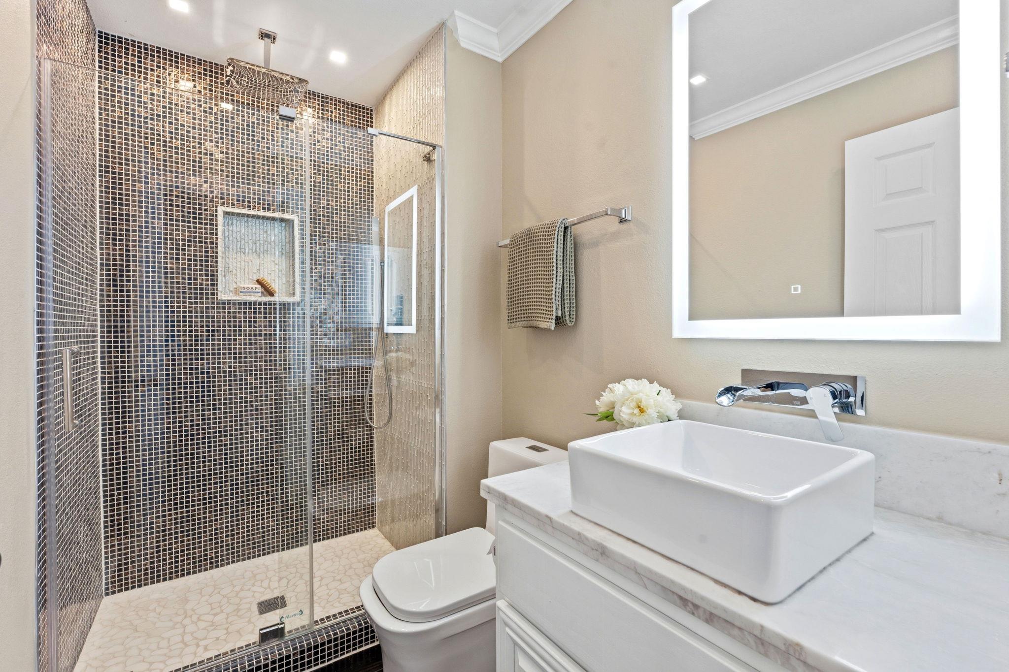 1917 Lakecliff Hills Ln, Austin, TX 78732