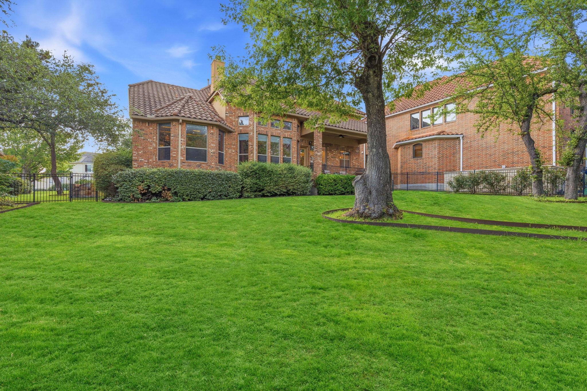 1917 Lakecliff Hills Ln, Austin, TX 78732