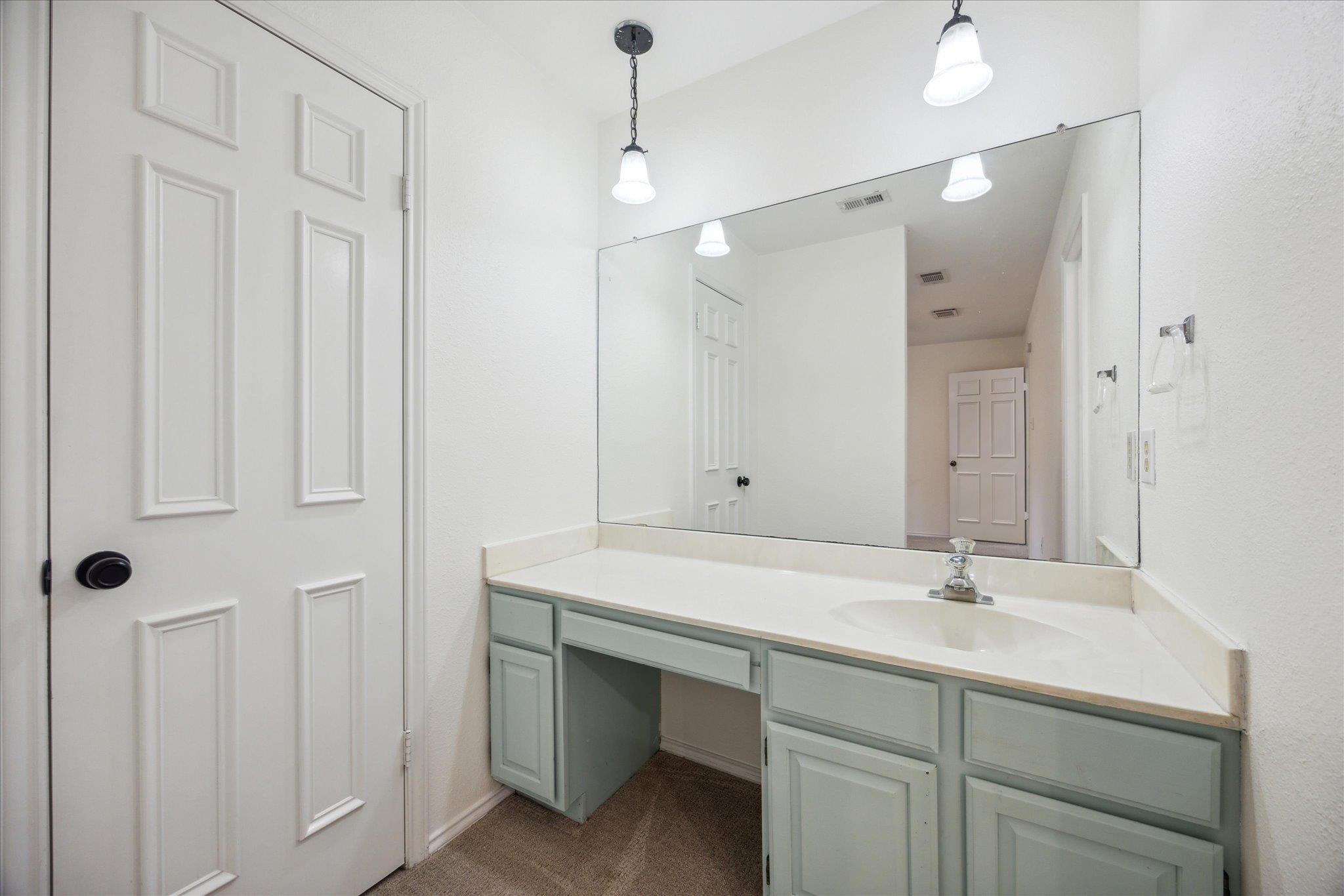 13004 Sinton Ln, Austin, TX 78729