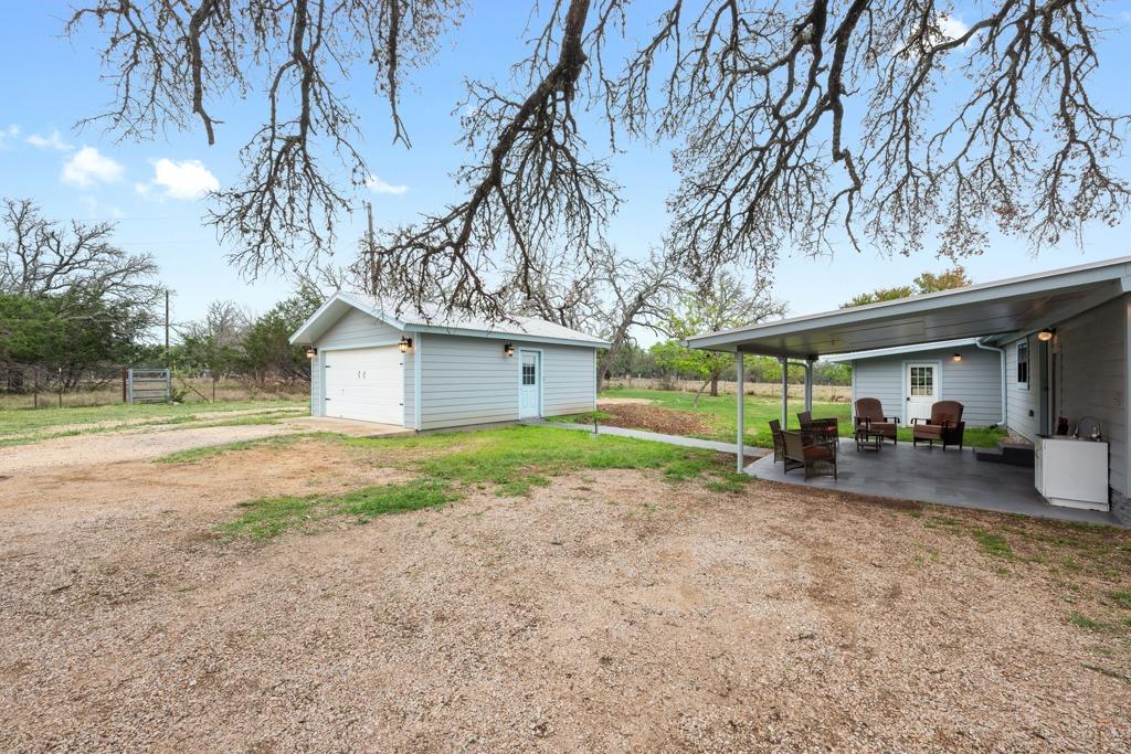 1169 W US Highway 290, Johnson City, TX 78636