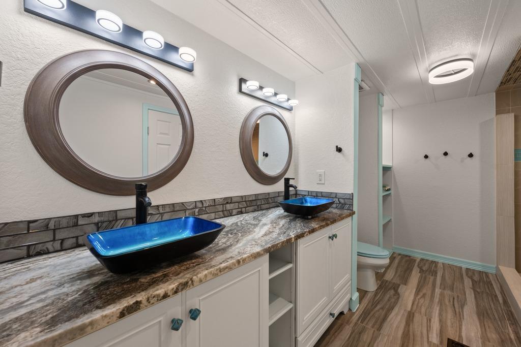 1169 W US Highway 290, Johnson City, TX 78636