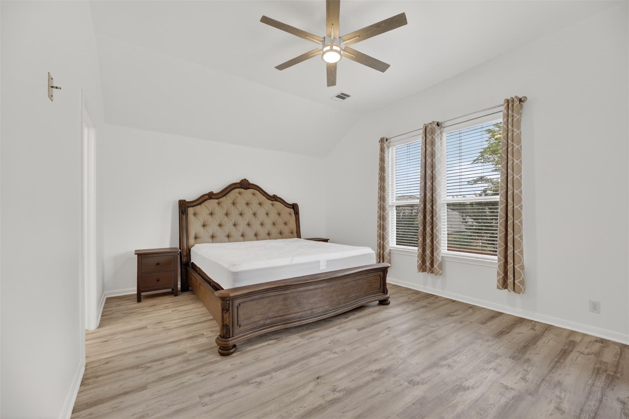 545 Manchester Ln, Austin, TX 78737