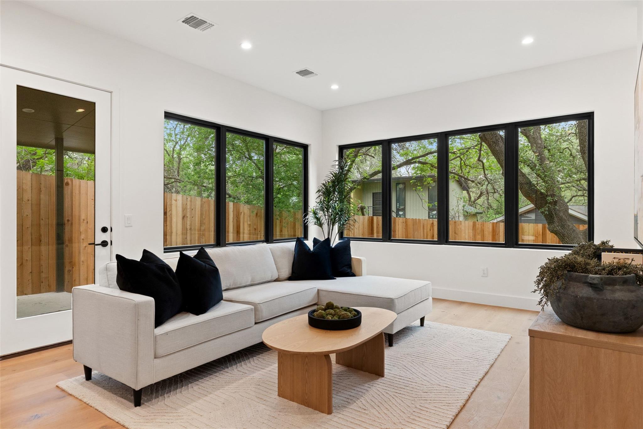 2611 Oak Crest Ave # A & B, Austin, TX 78704