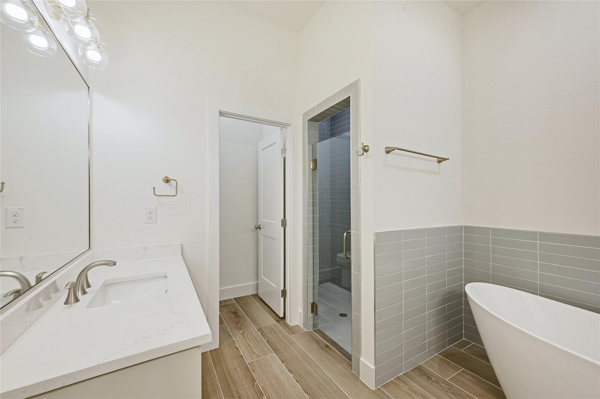 16 Rhapsody Ln, Wimberley, TX 78676